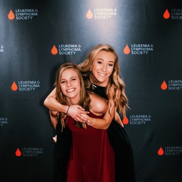 Meet your Posher, Isabel - Picture 2 of 2